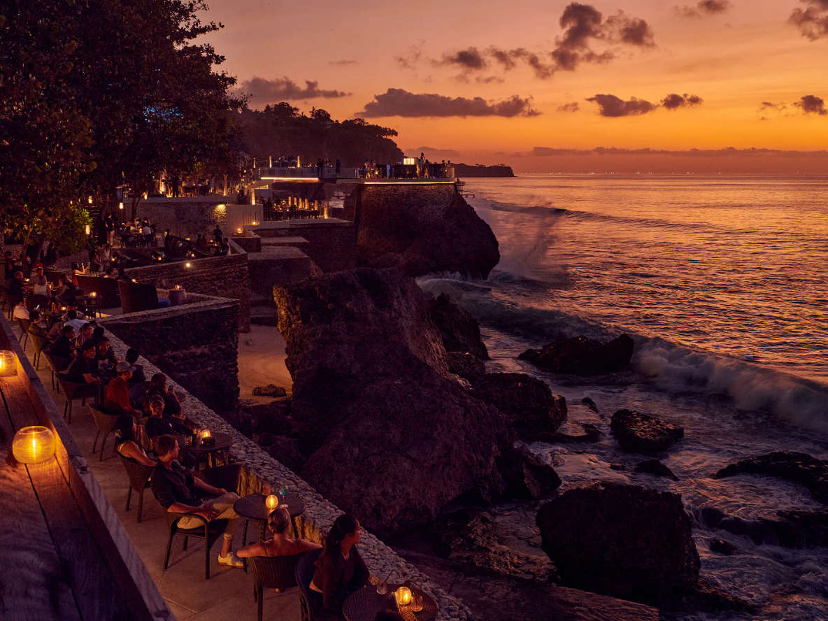 ROCK BAR懸涯酒吧 三道式晚餐